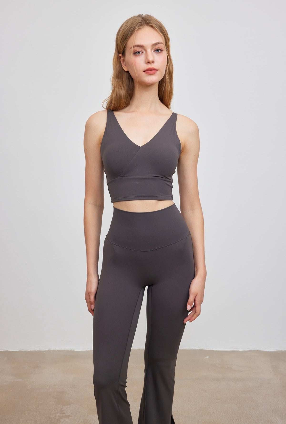 ISLAB064 Twist back cross V bra top