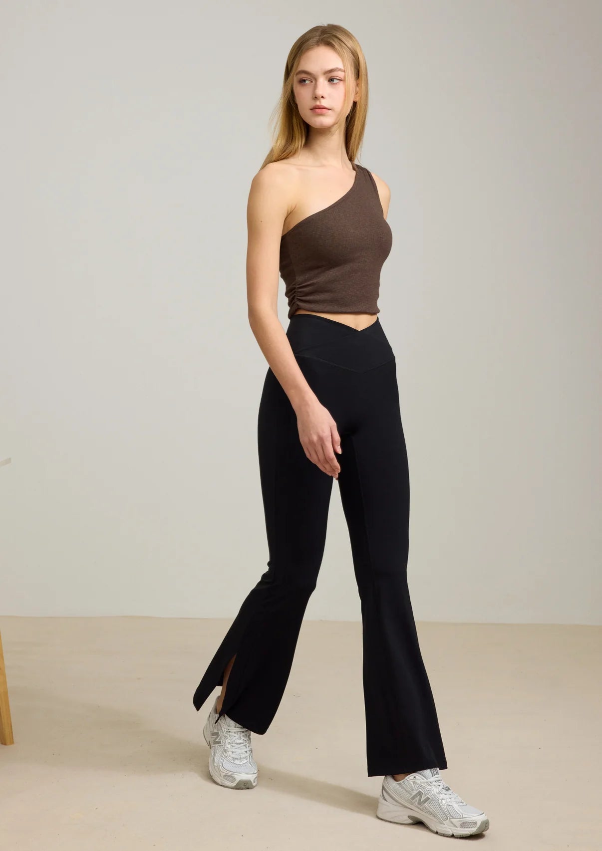 ISLAB074 Sculpt One-Shoulder Bra Top