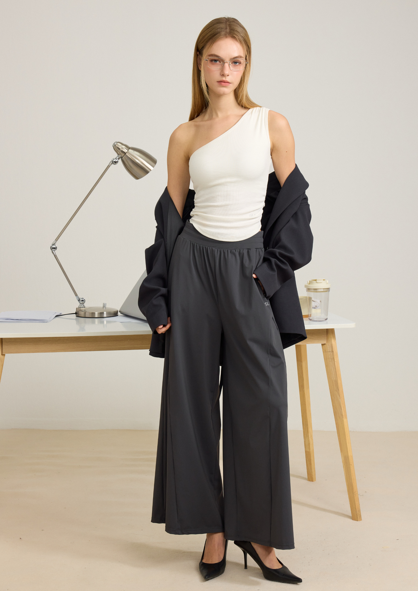 ISLAB074 Sculpt One-Shoulder Bra Top