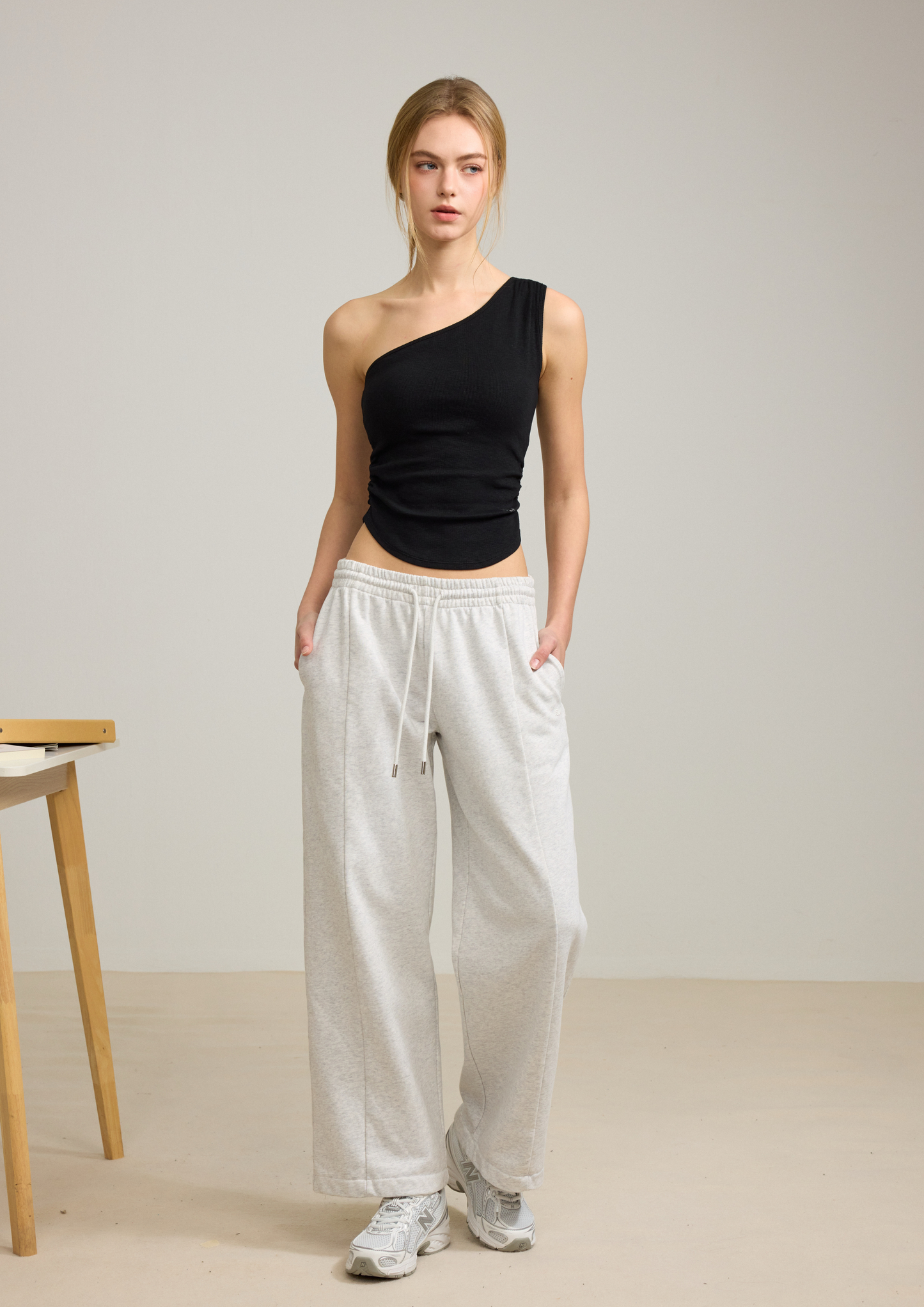 ISLAB074 Sculpt One-Shoulder Bra Top