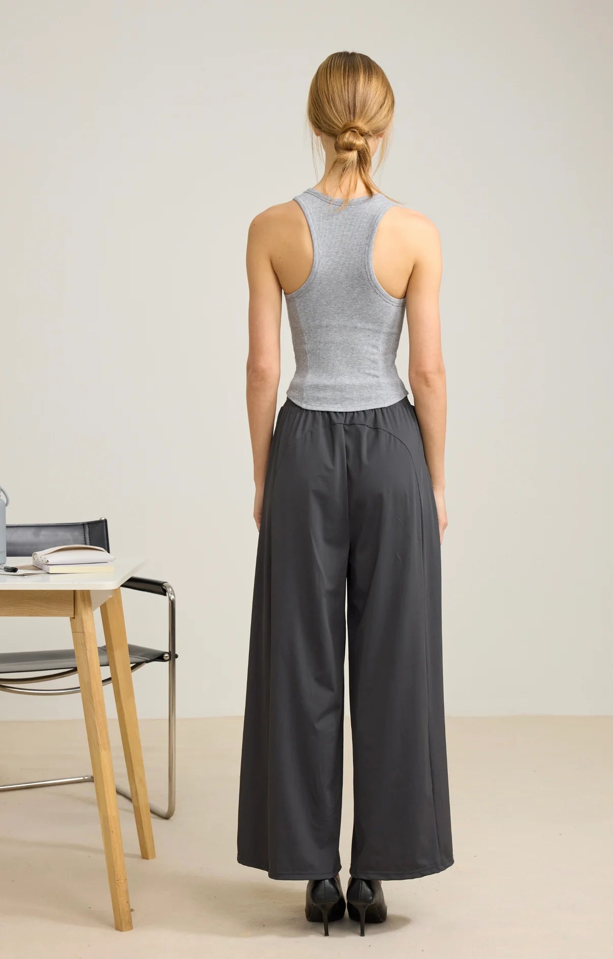 ISLAB075 Line Form Bra Top