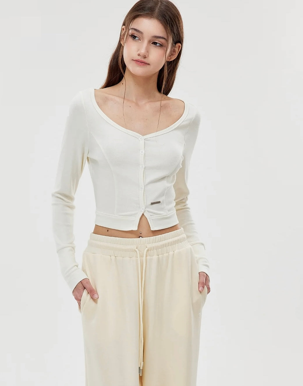ISLAOUT074 Button Scoop Neck Cropped Cardigan — image 19