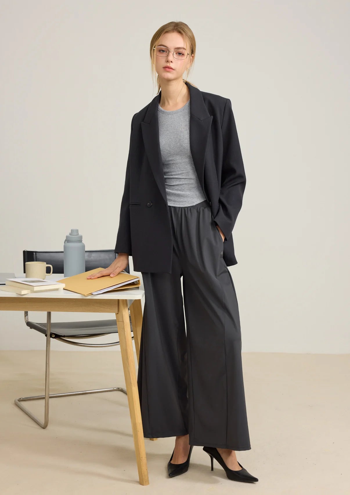 ISLAB075 Line Form Bra Top