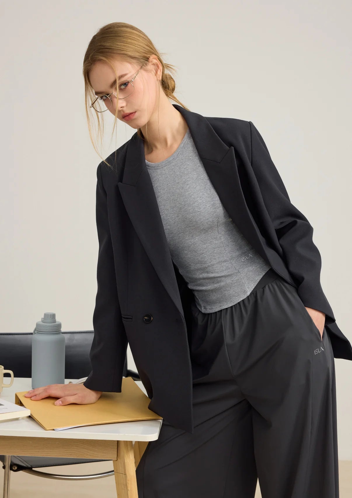 ISLAB075 Line Form Bra Top