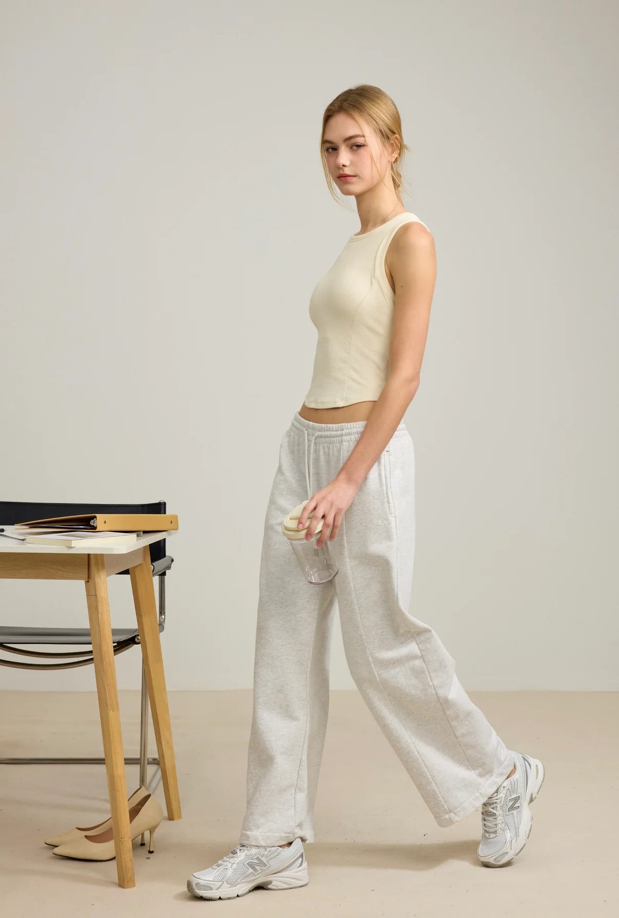 ISLAB075 Line Form Bra Top