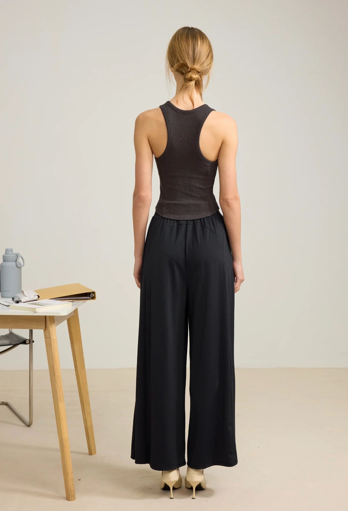 ISLAB075 Line Form Bra Top