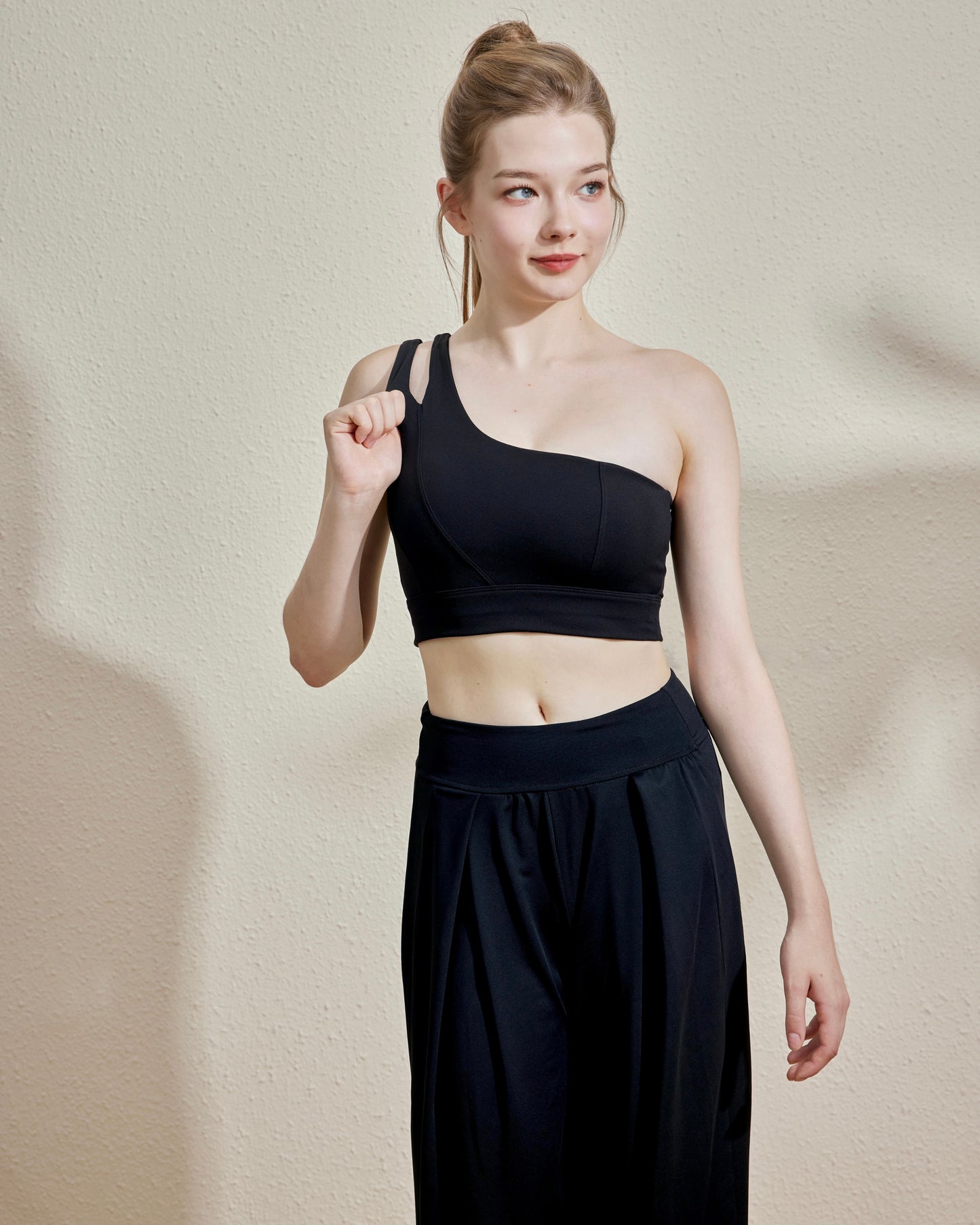 ISLAB006 Double line one shoulder sport bra top