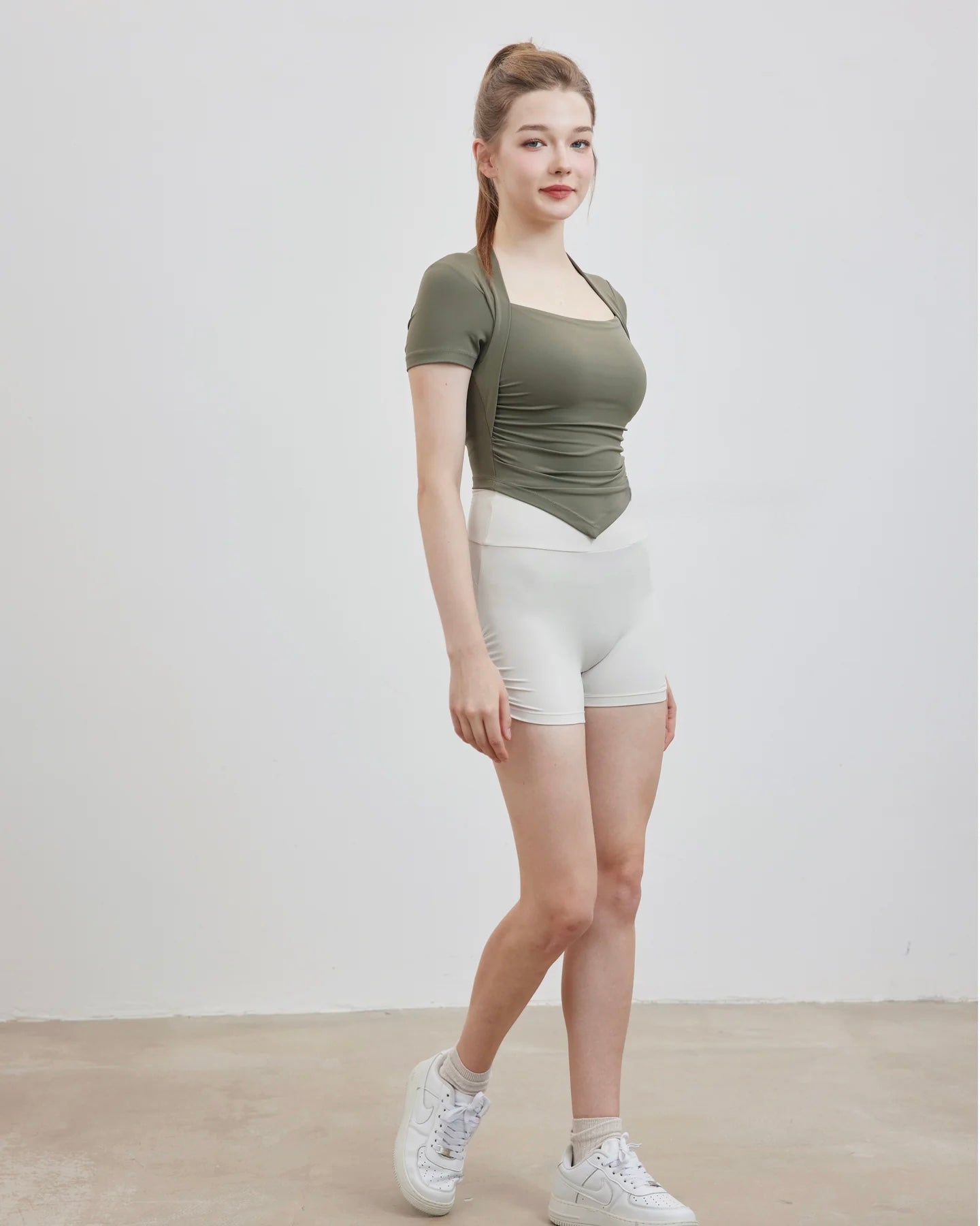 ISLACB023 Collarbone short sleeve crop top (Fixed Pad)