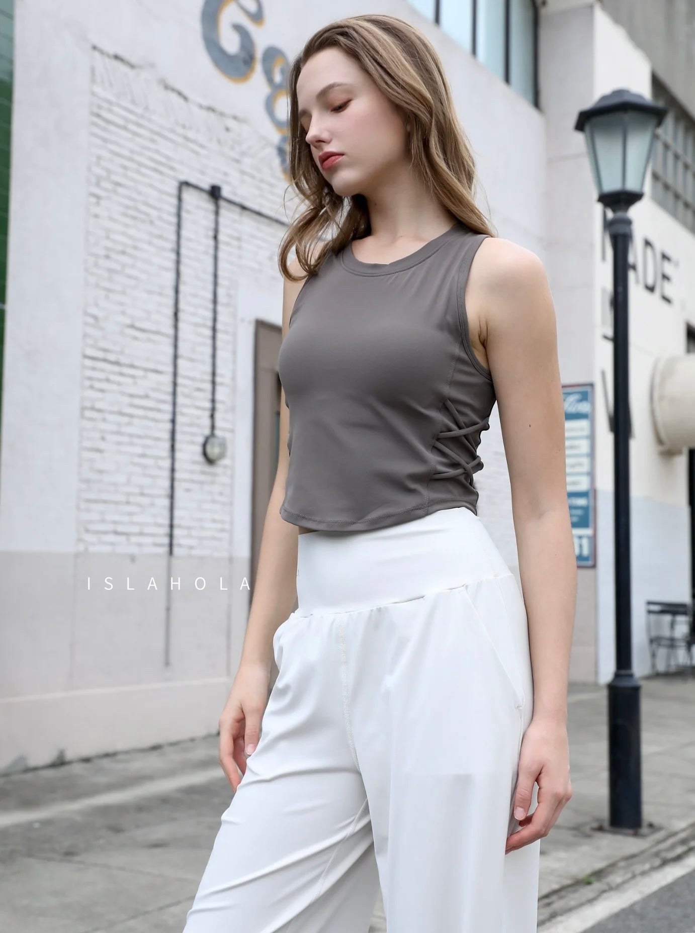 ISLACB030 Cross side crop top (Fixed Pad）