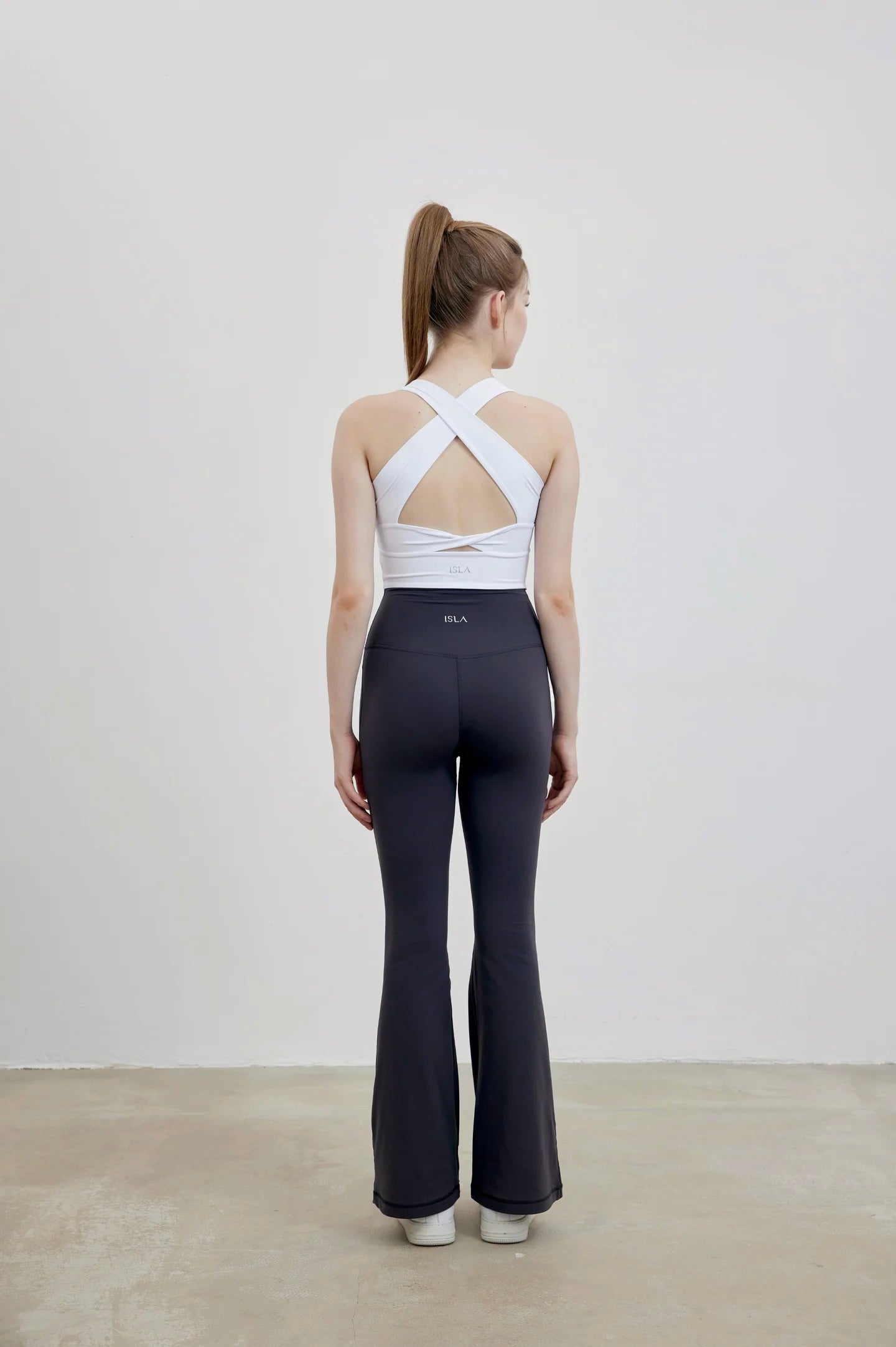 ISLAB055 Twist back square neck bra top