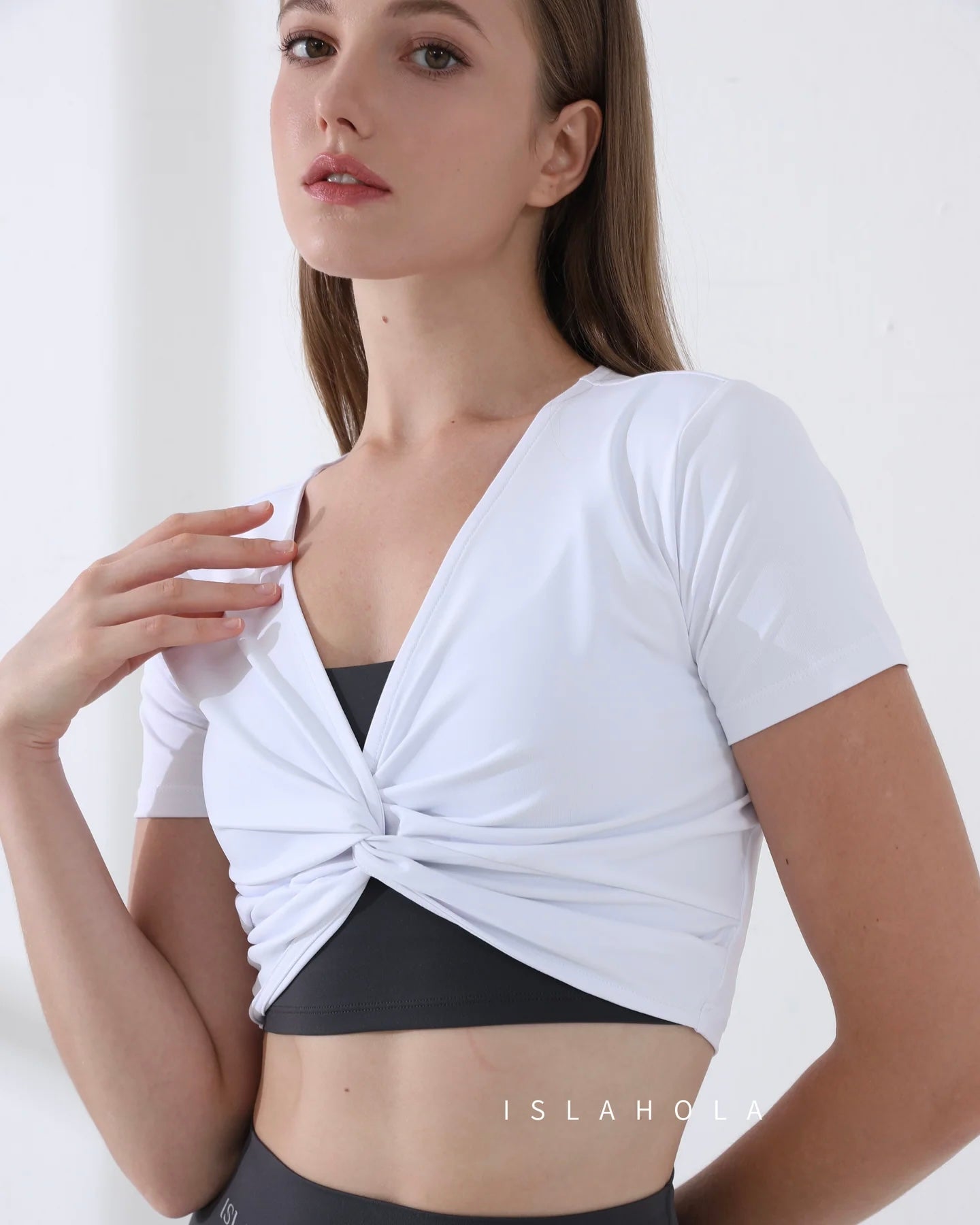 ISLAOUT051 twist front crop top