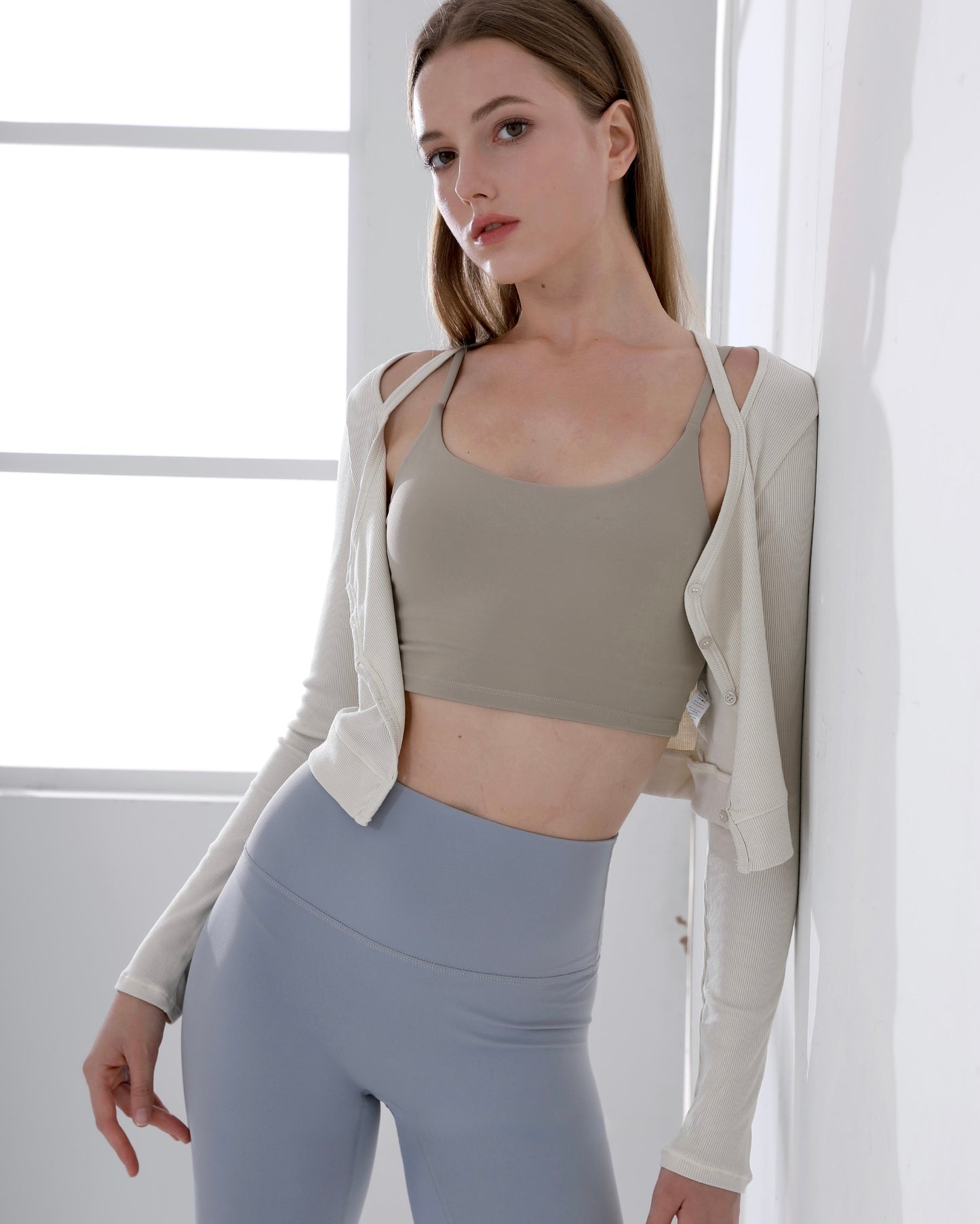 ISLAOUT052 Swan cotton long sleeve crop cardigan