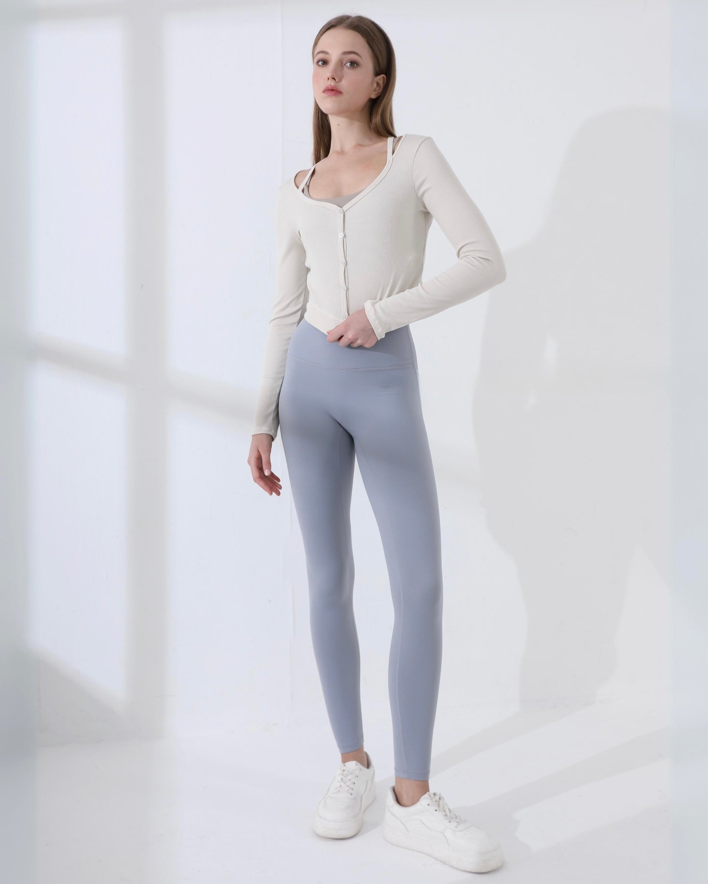 ISLAOUT052 Swan cotton long sleeve crop cardigan