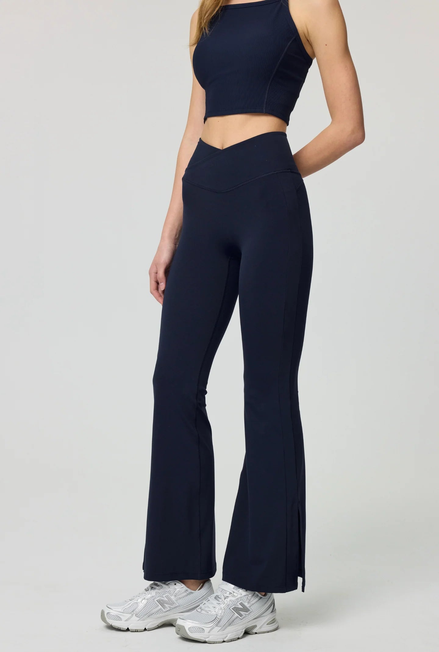 ISLABC009 Contour Lift Flare Pants