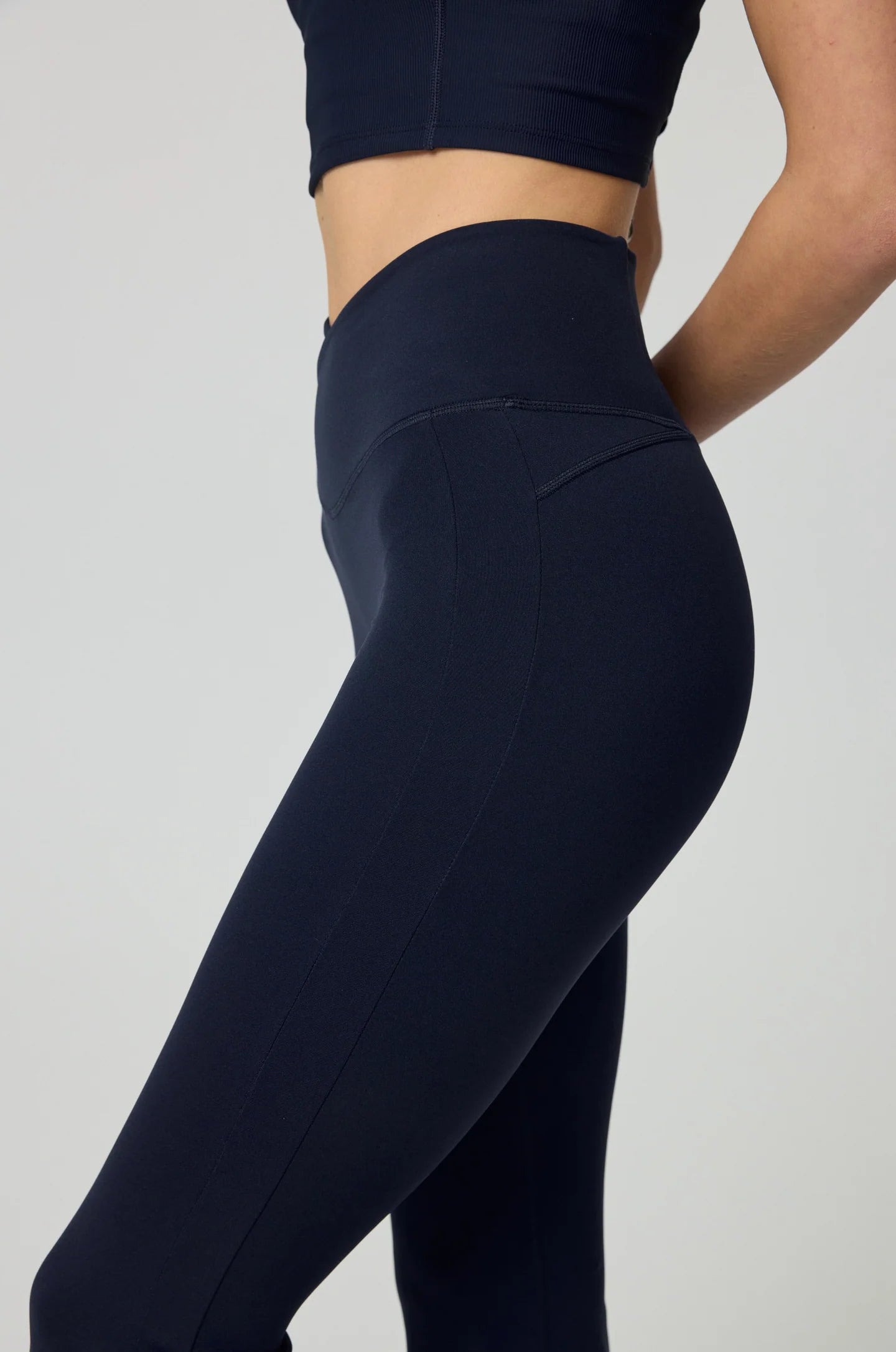 ISLABC009 Contour Lift Flare Pants