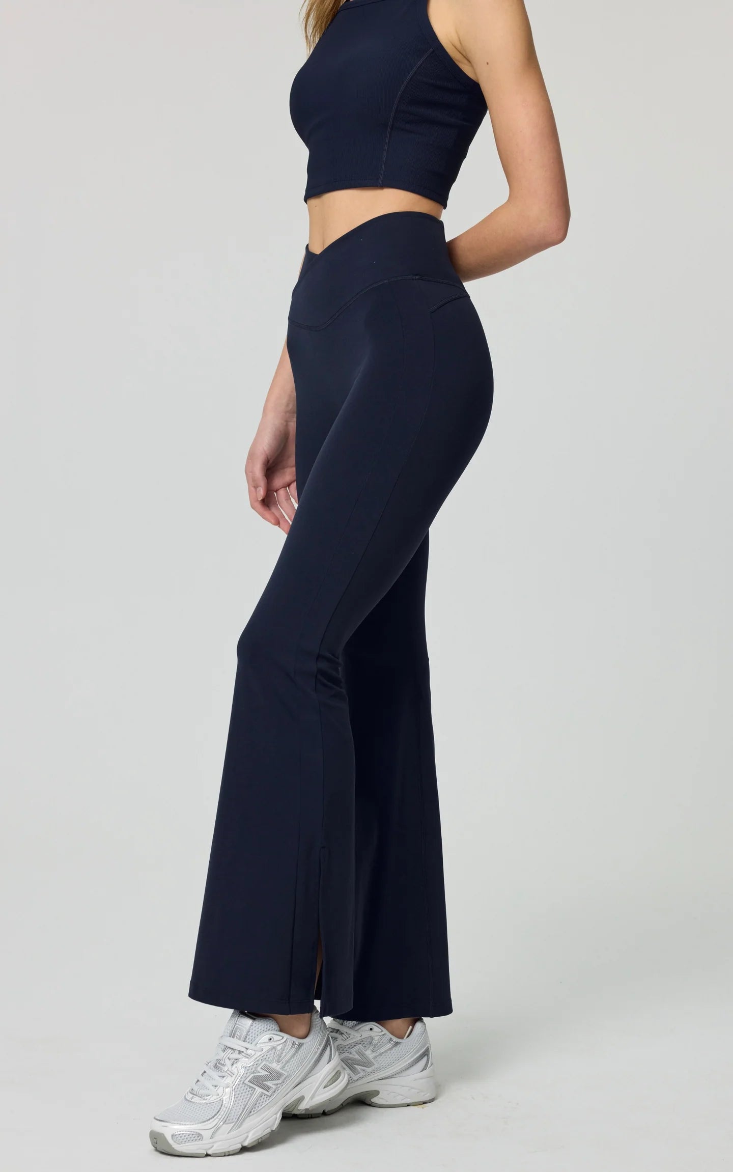 ISLABC009 Contour Lift Flare Pants