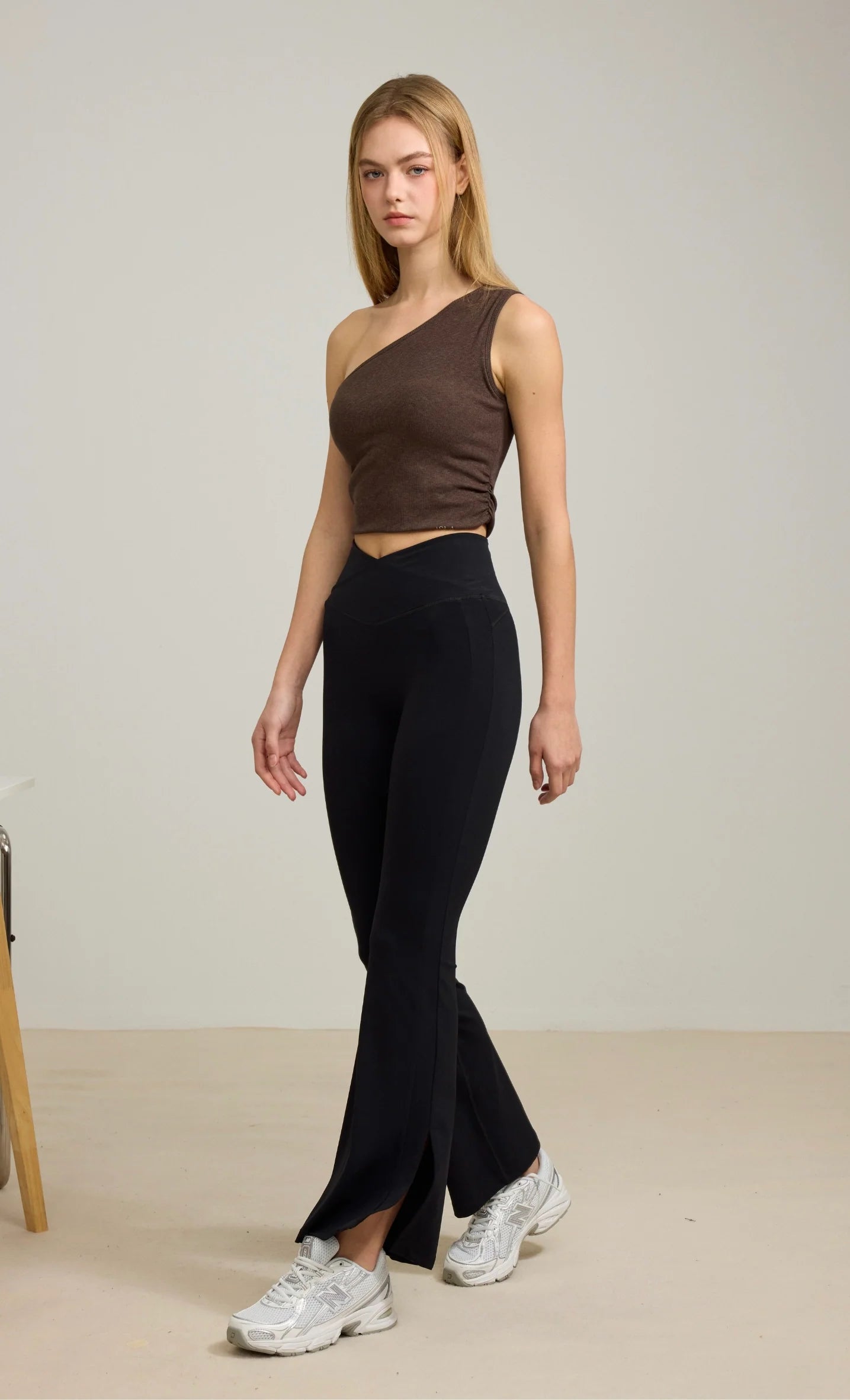 ISLABC009 Contour Lift Flare Pants