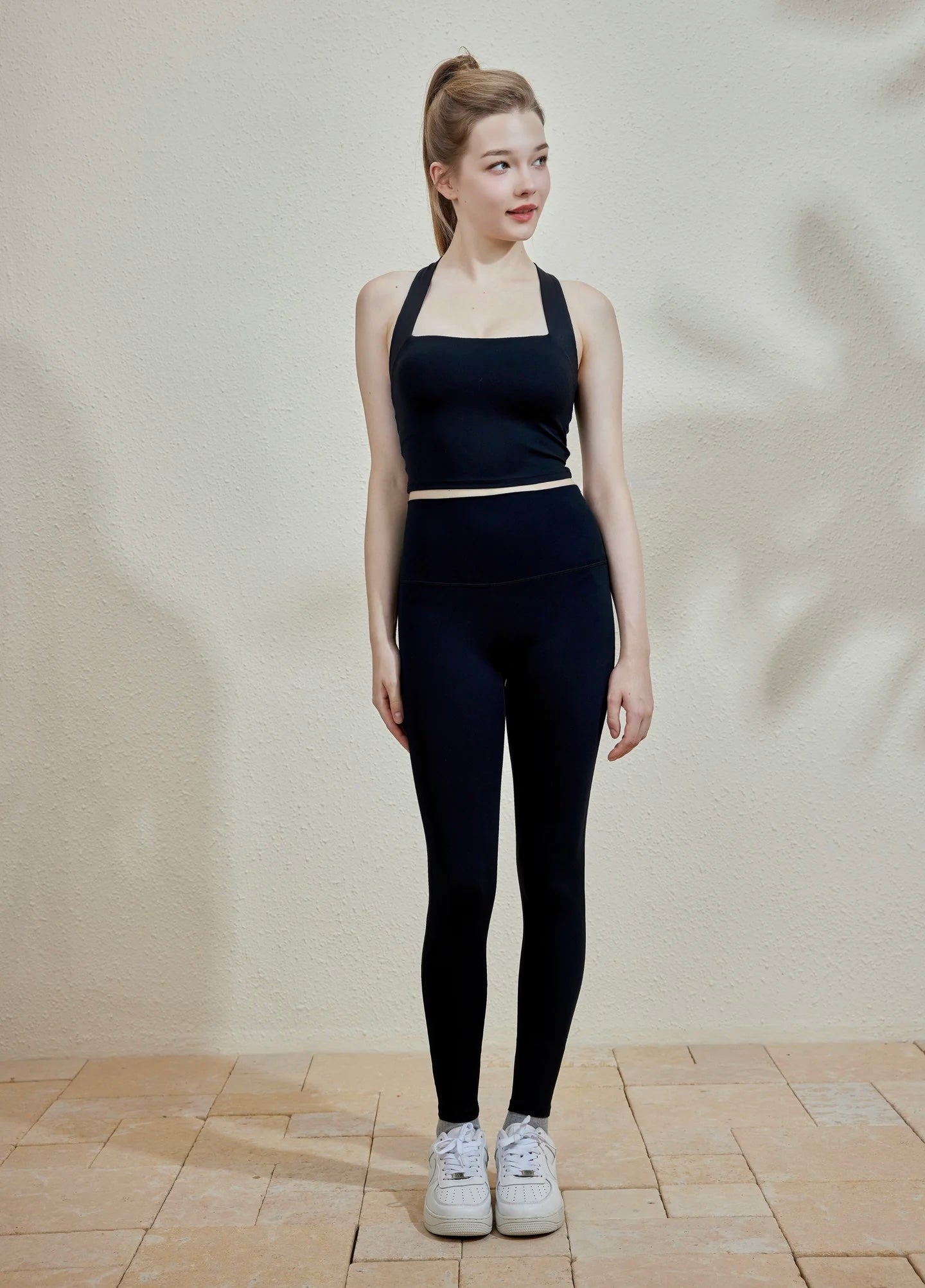 ISLAB055 Twist back square neck bra top